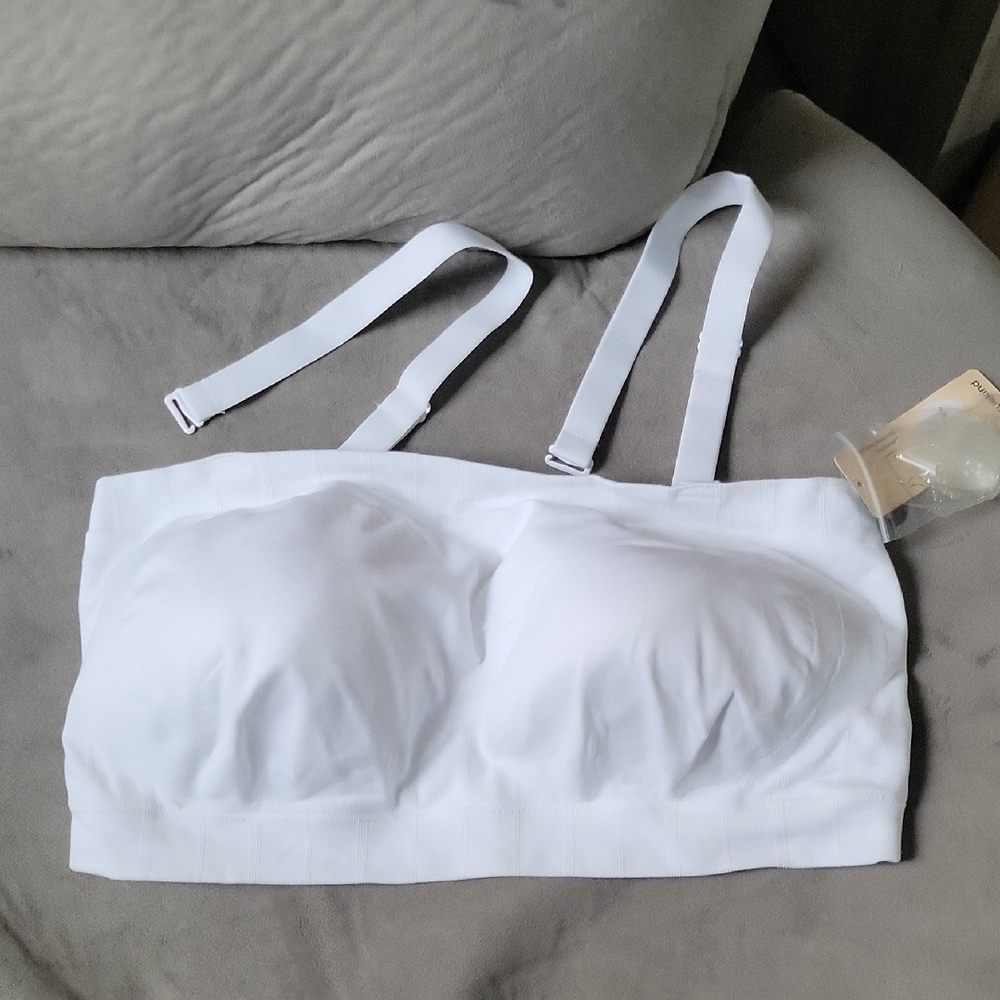 White Women's Intimates Bra Convertible Strapless Bandeau Bra